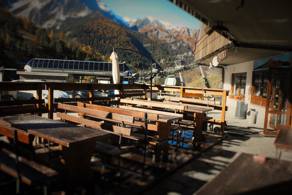 Hotel Olympic Mountains Cesana Torinese Zewnętrze zdjęcie