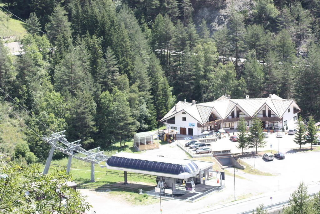 Hotel Olympic Mountains Cesana Torinese Zewnętrze zdjęcie