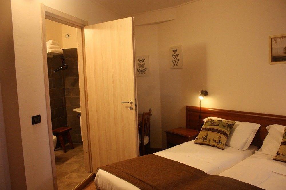 Hotel Olympic Mountains Cesana Torinese Zewnętrze zdjęcie