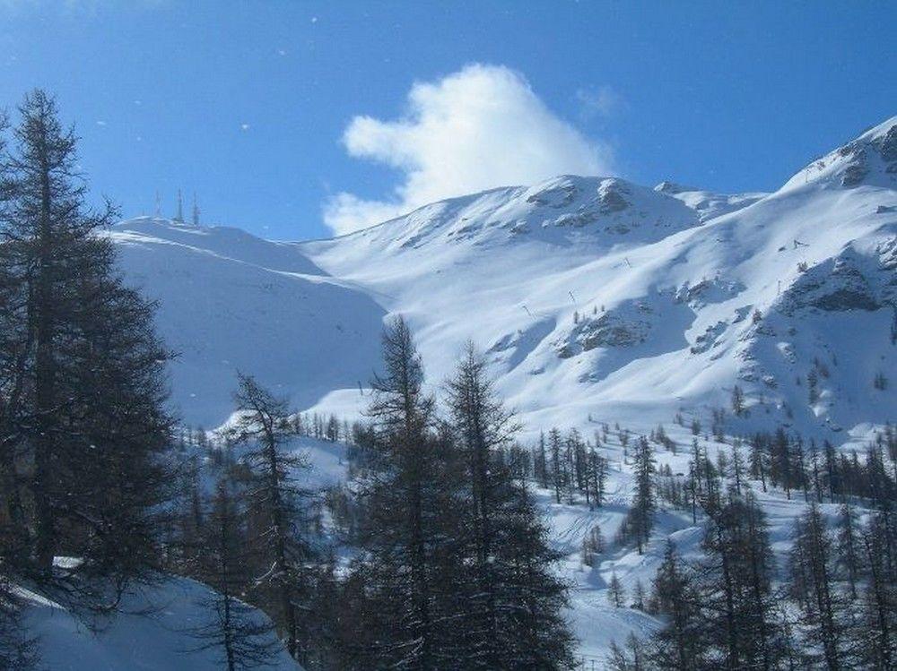 Hotel Olympic Mountains Cesana Torinese Zewnętrze zdjęcie